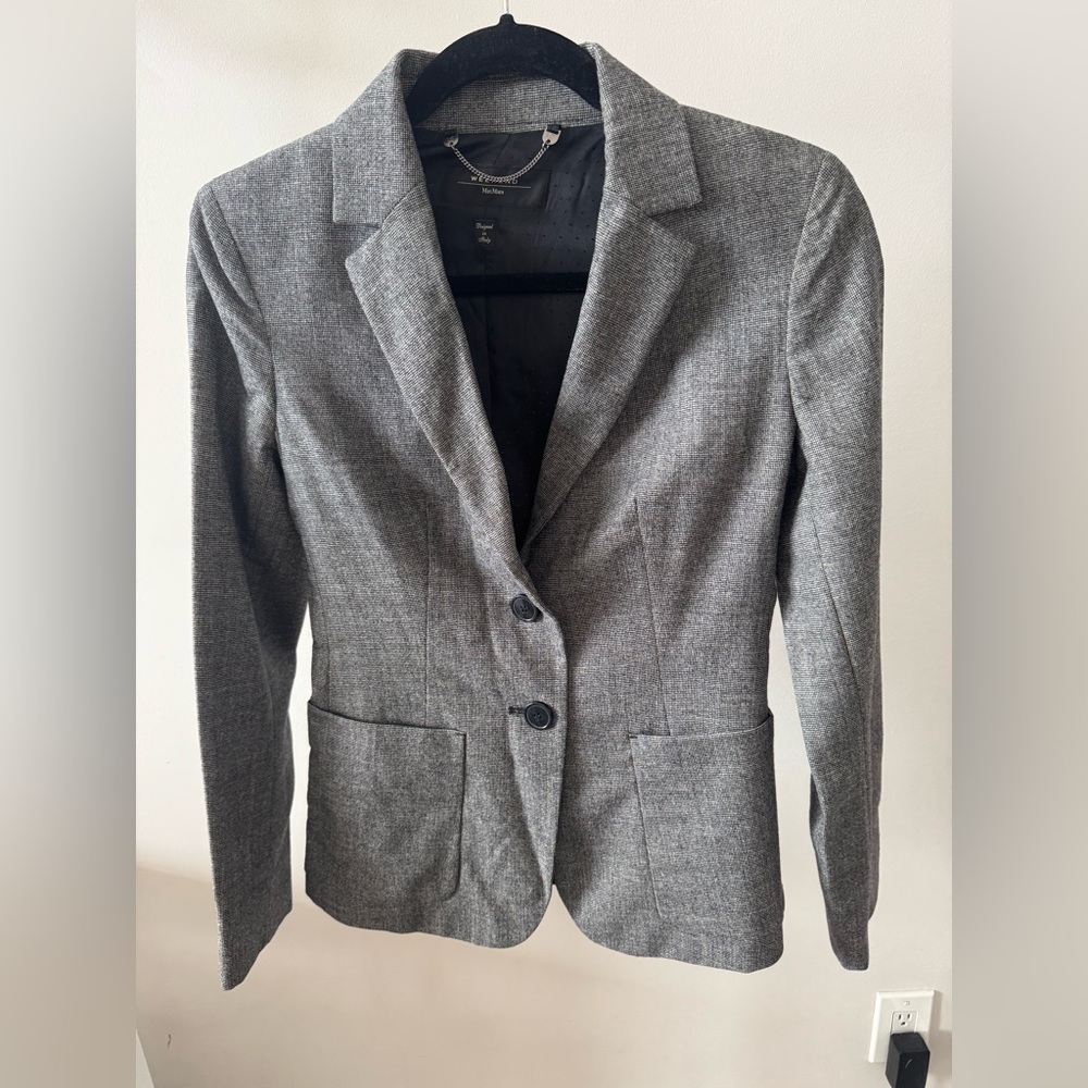 MaxMara Weekend Black and White Houndstooth Blazer
